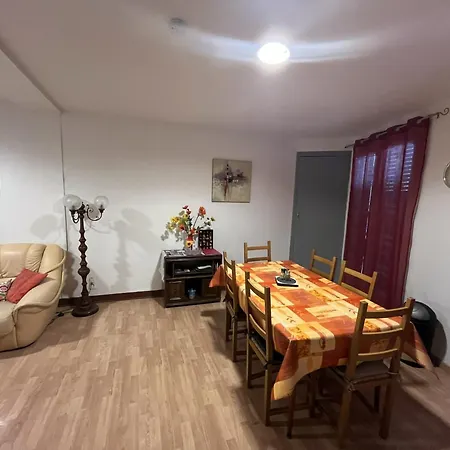 Le Nid Des Roitelets - Cosy T2 A 50 M Des Thermes - Classe 2 Etoiles *